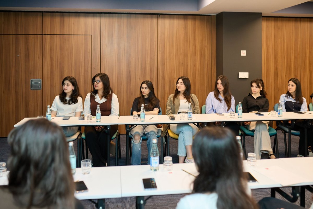 PARLA Scholarship and Development Program Hosts Interview Skills Training to Strengthen Career Readiness