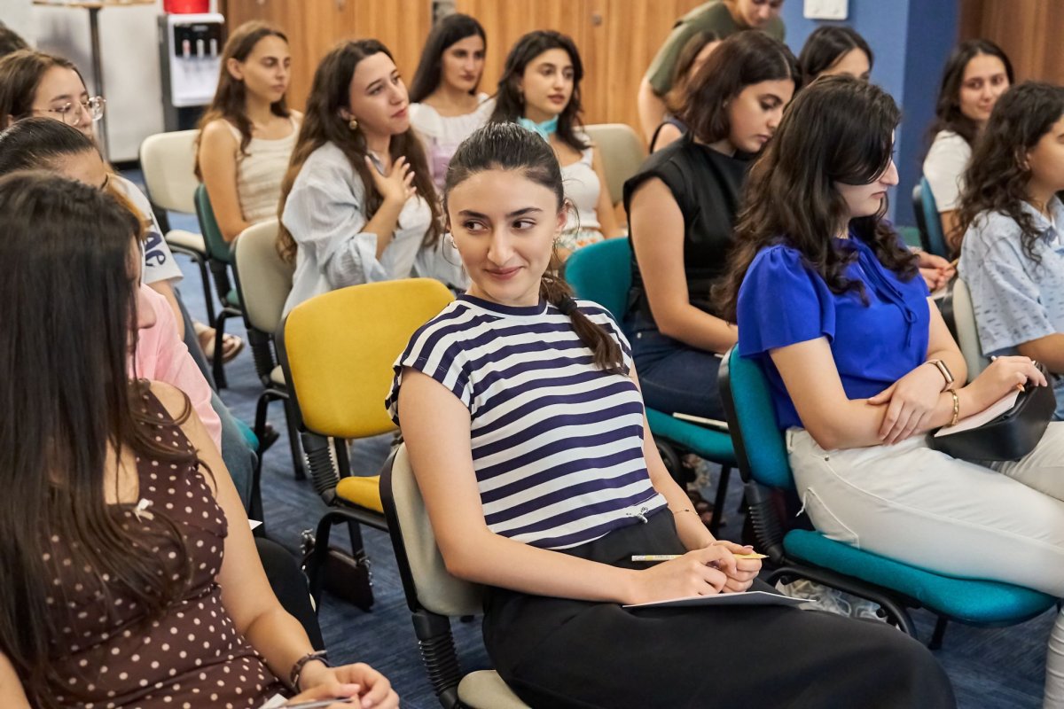 PARLA Program Hosts Creative Thinking Session to Inspire Innovation and Problem-Solving